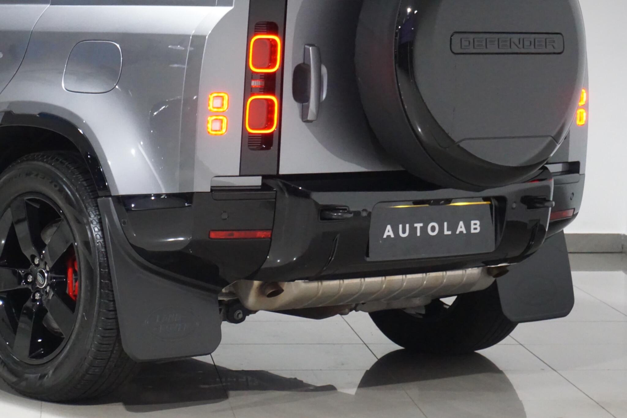 Land Rover Defender 110 2.0 P400e 15.4kWh X-Dynamic HSE SUV 5dr Petrol Plug-in Hybrid Auto 4WD Euro 6 (s/s) (404 ps)